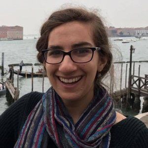 Meet your Posher, Elana